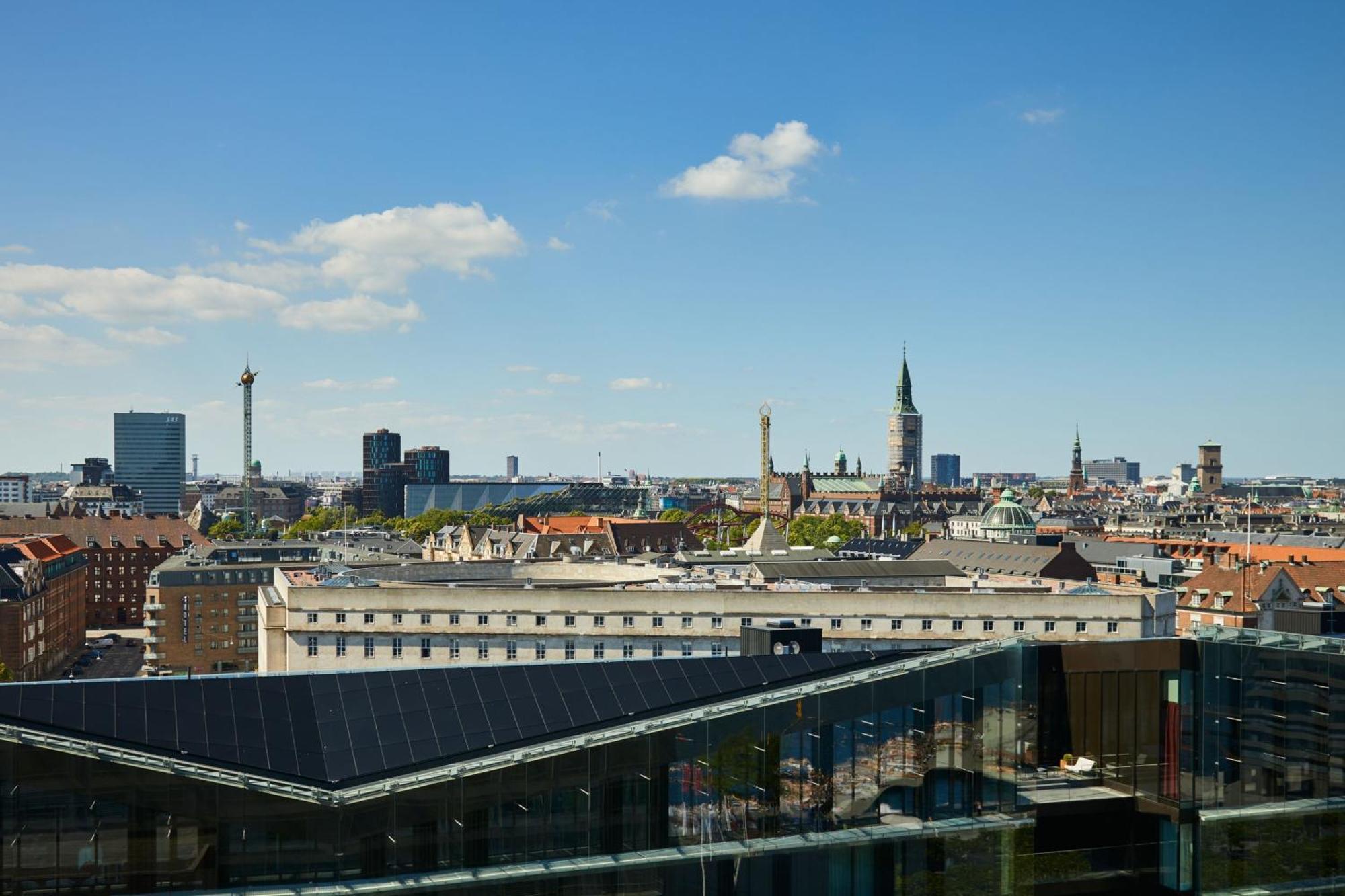 Executive Doppelzimmer mit 2 Doppelbetten und Stadtblick