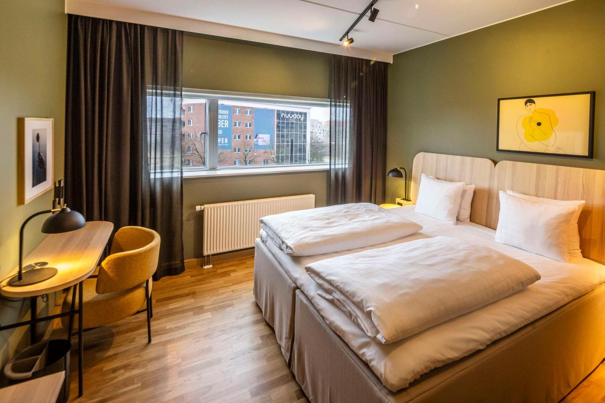 Superior King Room